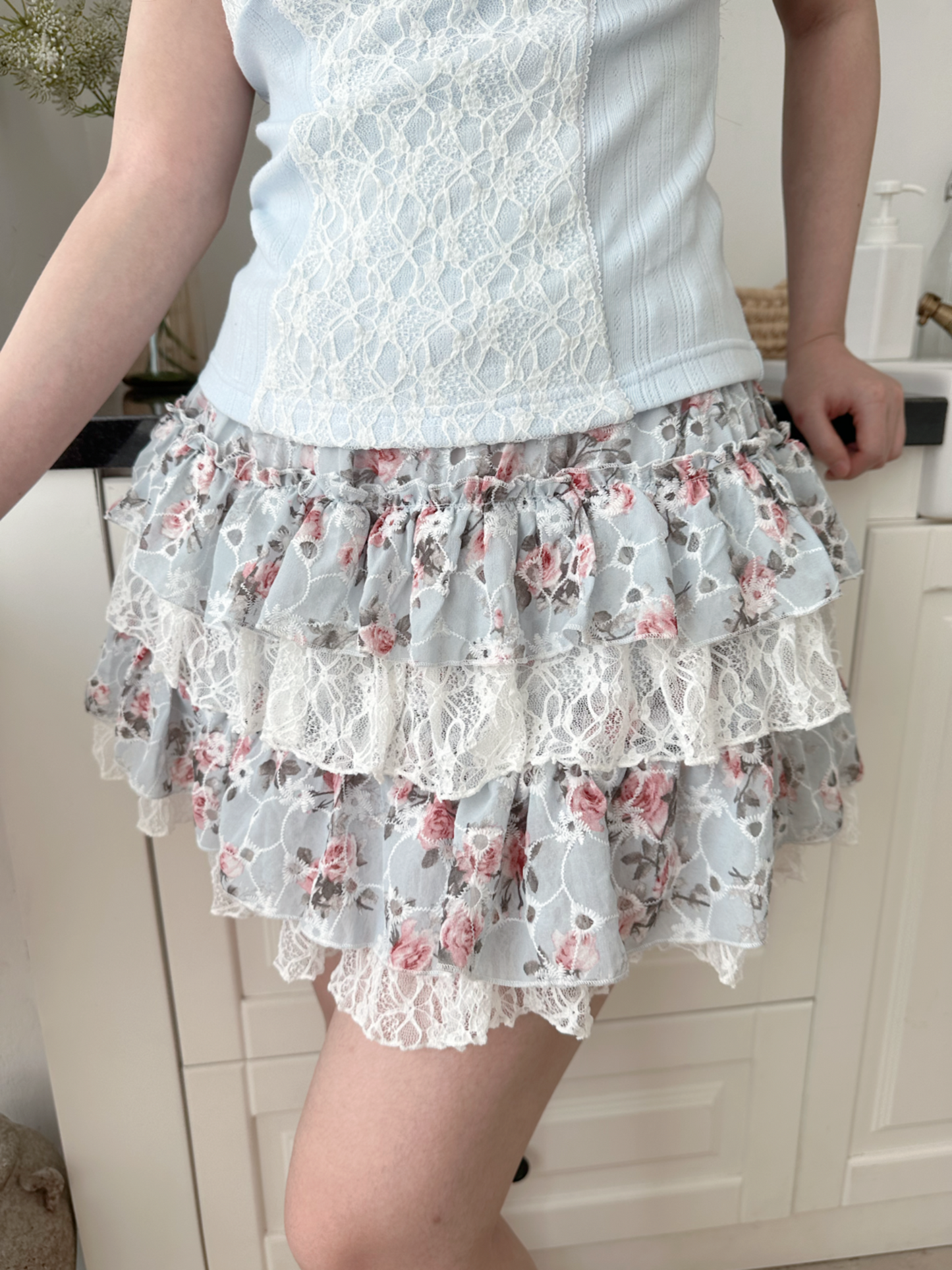 Sea ruffle skirt