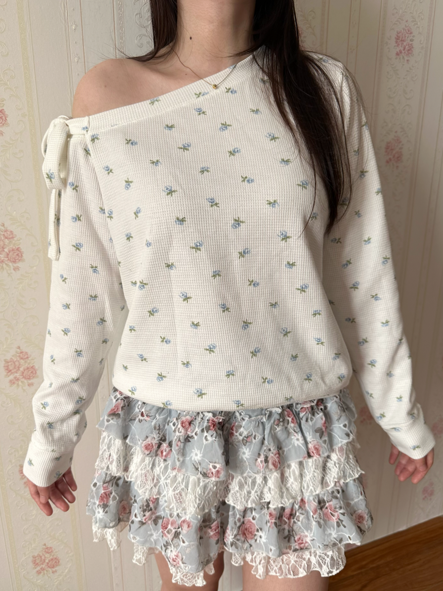 Bluebell shoulder top