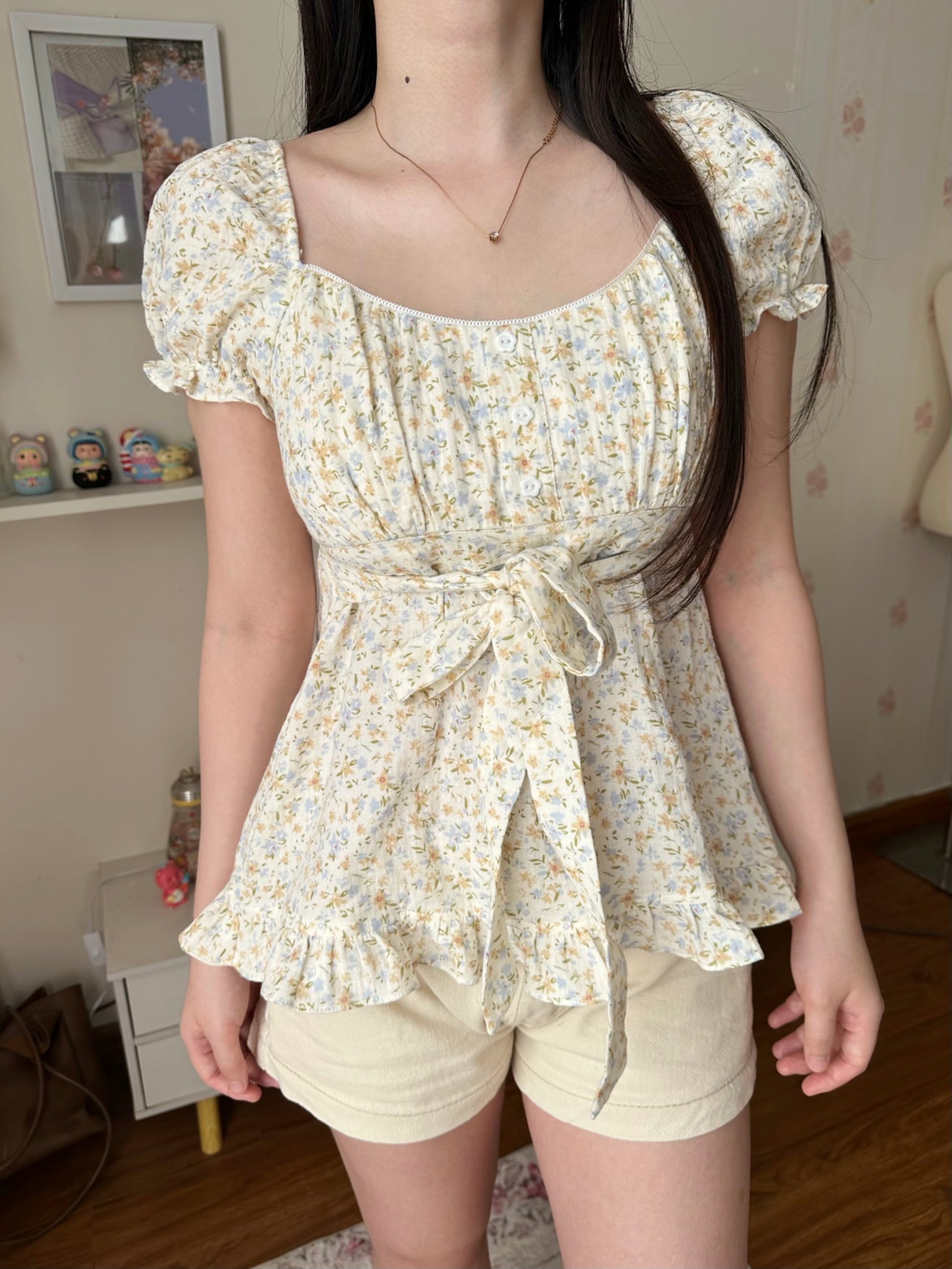 Lily top