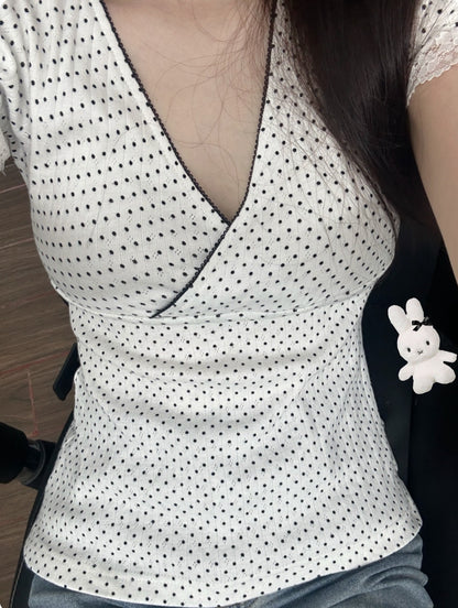 Polka dots wrap top (short sleeve)
