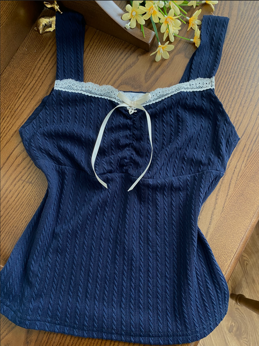 Navy hunt top