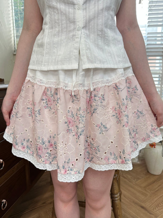 Shana lace skirt