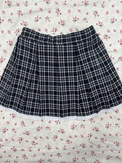 Black plaid skirt