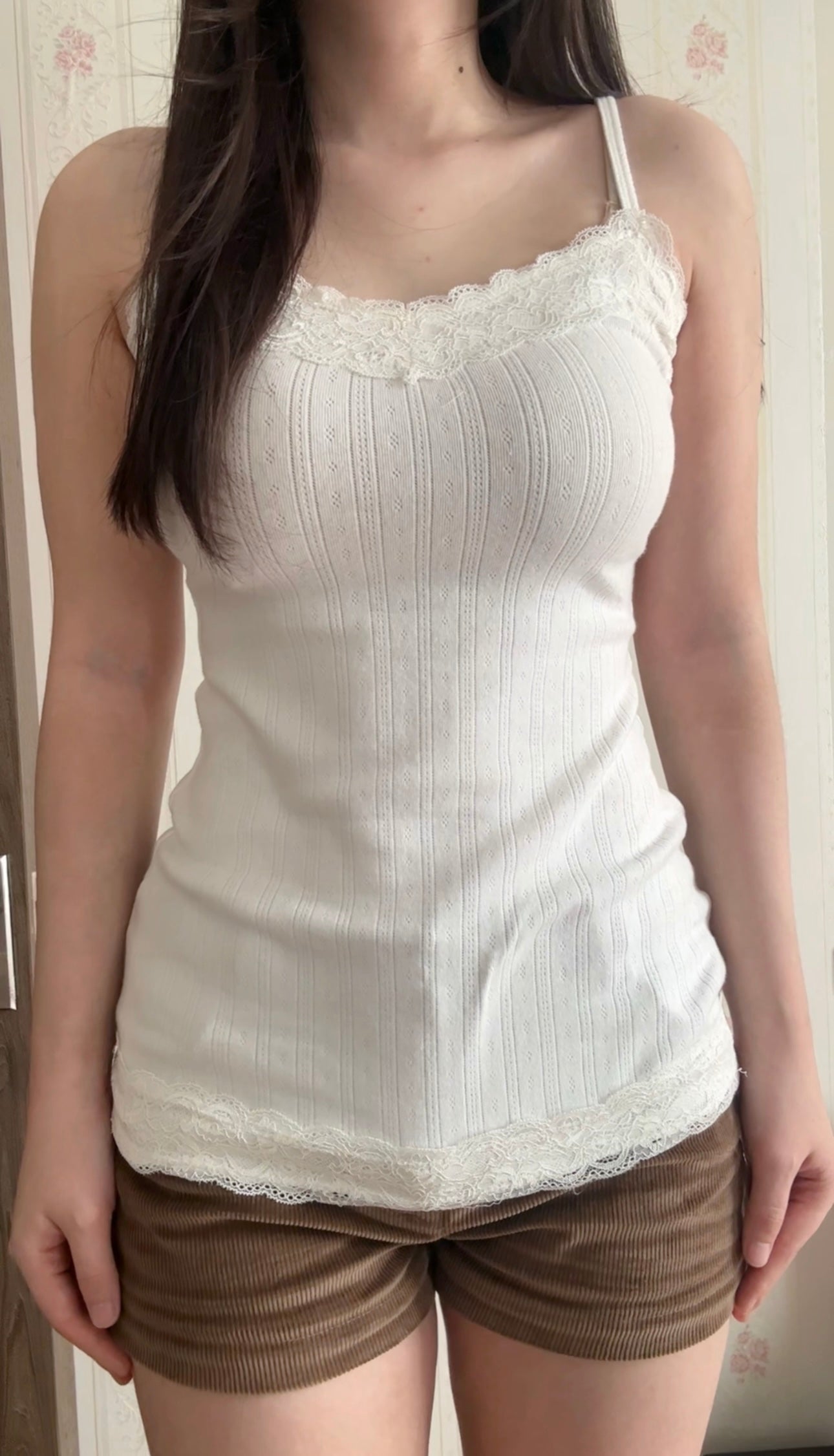 White lace cami (ver 1)